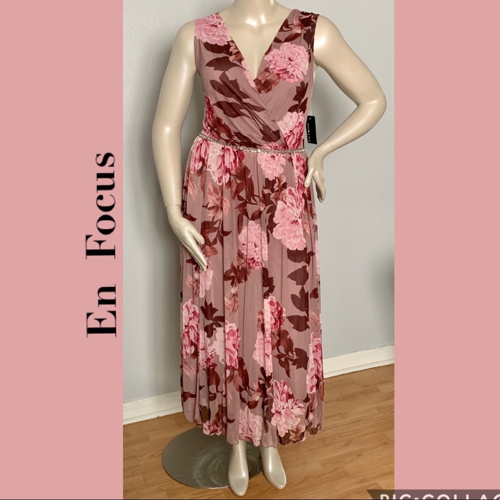 🌹SOLD🌹2x Rose Blush Merlot Floral Surplice Dress - Picture 2 of 8